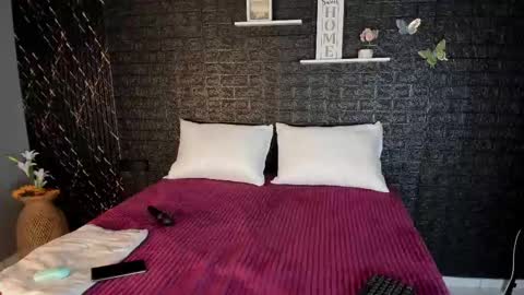  CHARLOTTE BROWN  online show from 02/21/25, 01:44