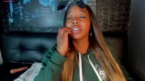  CHARLOTTE BROWN  online show from 12/01/25, 01:27