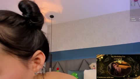 Snapshot of charlotte_copper chatting on 12/12/24, 06:53 Charlotte online show from 12/12/24, 06:53