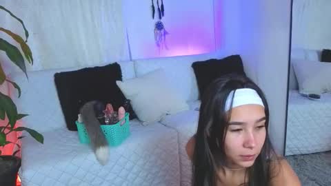 Snapshot of charlotte_copper chatting on 10/15/25, 09:42 Charlotte online show from 10/15/25, 09:42