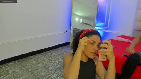 Snapshot of charlotte_dante212 chatting on 06/07/26, 05:33 charlottte y dante online show from 06/07/26, 05:33