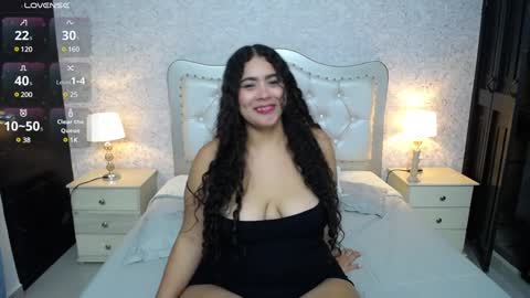 Snapshot of charlotte_gonsalez chatting on 12/06/24, 05:33 Charlotte online show from 12/06/24, 05:33