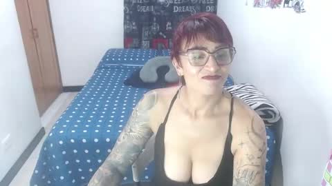 Snapshot of charlotte_gray_1 chatting on 06/30/26, 10:11 Charlotte online show from 06/30/26, 10:11