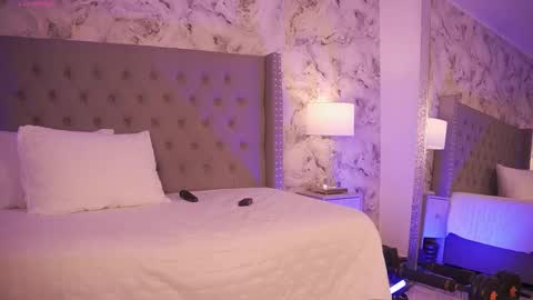 Charlotte online show from 01/11/26, 02:16