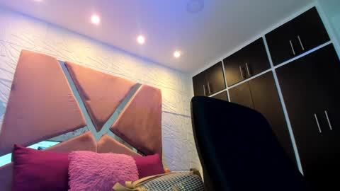 Charlotte Icee online show from 01/13/25, 05:55