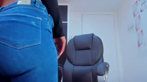 Charlotte Icee online show from 12/04/25, 05:54