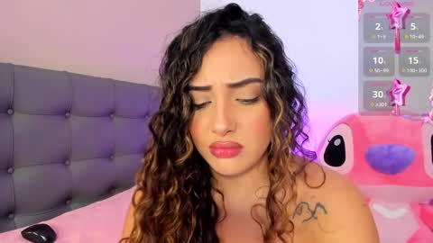 Snapshot of charlotte_jamees chatting on 09/27/25, 03:11 Charlotte james online show from 09/27/25, 03:11