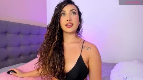 Snapshot of charlotte_jamees chatting on 09/28/25, 03:34 Charlotte james online show from 09/28/25, 03:34