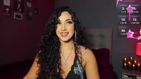 Snapshot of charlotte_jamees chatting on 12/20/25, 04:52 Charlotte james online show from 12/20/25, 04:52