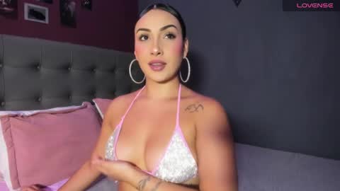 Charlotte james online show from 05/17/26, 12:41