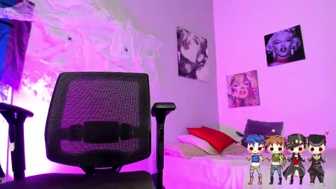 Charlie  online show from 10/08/25, 04:32