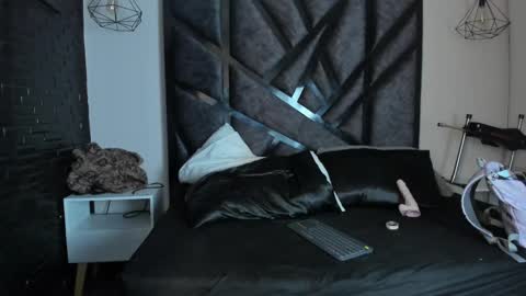 Charlotte Jones online show from 12/07/24, 01:47