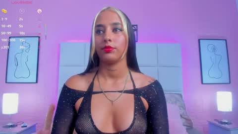 Snapshot of charlotte_kisss chatting on 04/15/26, 06:48 Charlotte online show from 04/15/26, 06:48