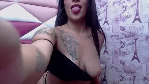 Snapshot of charlotte_owen19 chatting on 01/11/25, 04:25 charlotte owen19 online show from 01/11/25, 04:25