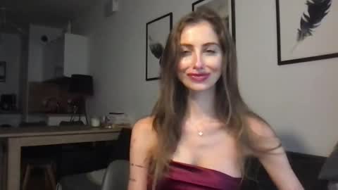 Charlotte Roche online show from 09/30/25, 01:49