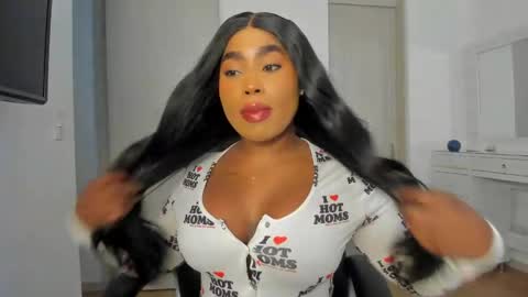 Yuli online show from 05/27/26, 04:31