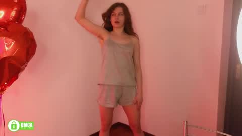 Snapshot of charlotte_wow chatting on 02/15/25, 05:51 Charlotte online show from 02/15/25, 05:51