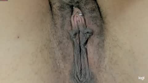 Snapshot of charlottee17 chatting on 03/10/25, 03:41 ANDRE online show from 03/10/25, 03:41