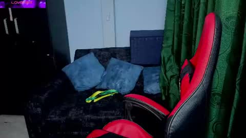 Snapshot of charlottee_lovee69 chatting on 06/14/26, 02:24 Natalia online show from 06/14/26, 02:24