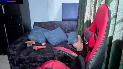 Snapshot of charlottee_lovee69 chatting on 07/01/26, 07:35 Natalia online show from 07/01/26, 07:35