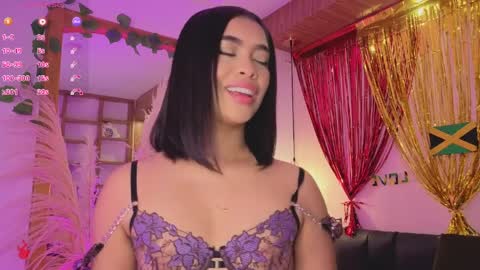 Snapshot of charlotteg18 chatting on 04/03/26, 02:31 Charlote online show from 04/03/26, 02:31