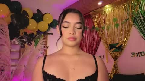 Snapshot of charlotteg18 chatting on 04/17/26, 02:36 Charlote online show from 04/17/26, 02:36