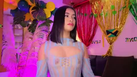 Snapshot of charlotteg18 chatting on 04/18/26, 02:48 Charlote online show from 04/18/26, 02:48