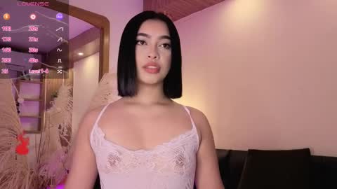 Snapshot of charlotteg18 chatting on 05/26/26, 03:02 Charlote online show from 05/26/26, 03:02