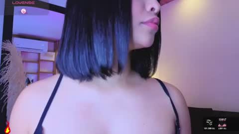 Snapshot of charlotteg18 chatting on 07/20/26, 09:28 Charlote online show from 07/20/26, 09:28