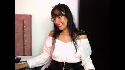 Snapshot of charlottekiss99 chatting on 03/28/26, 02:16 charlottekiss99 online show from 03/28/26, 02:16