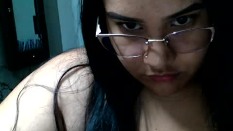 charlottequeen_21 online show from 06/11/26, 04:49
