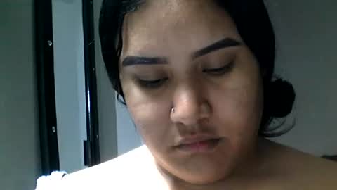 charlottequeen_21 online show from 06/13/26, 03:48