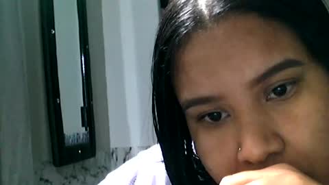 charlottequeen_21 online show from 07/01/26, 01:18