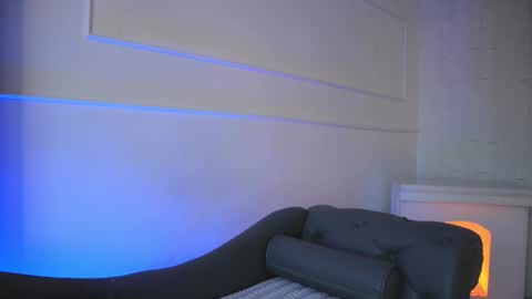 Lauren Rus online show from 11/08/25, 01:11