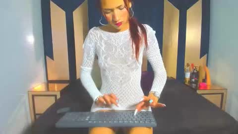 Snapshot of charlottesexrs chatting on 02/27/26, 11:49 charlottesexrs online show from 02/27/26, 11:49