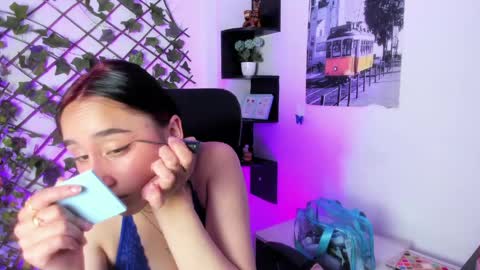 charlottestuart_ online show from 04/15/26, 04:19