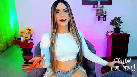 Snapshot of charlottevillorina chatting on 04/21/26, 06:41 charlotte villorina online show from 04/21/26, 06:41