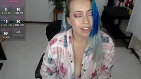 charlottezoe online show from 02/18/25, 10:49