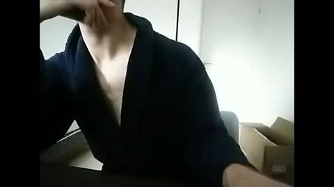 Snapshot of charly3974260 chatting on 12/22/25, 09:17 Charles online show from 12/22/25, 09:17