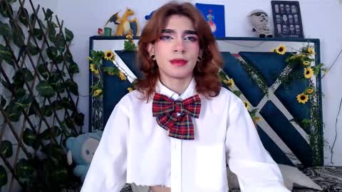 Snapshot of charly_evans60 chatting on 11/24/25, 12:32 charly_evans60 online show from 11/24/25, 12:32