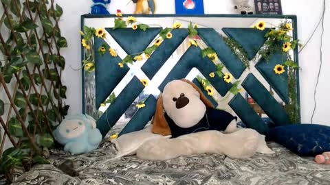 Snapshot of charly_evans60 chatting on 12/05/25, 03:26 charly_evans60 online show from 12/05/25, 03:26