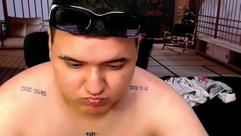 charlyandlaura online show from 10/22/25, 08:19
