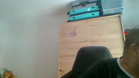 Snapshot of charlypalgar chatting on 01/12/26, 11:04 charly online show from 01/12/26, 11:04