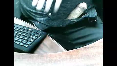 charmeur2672 online show from 12/04/25, 09:40