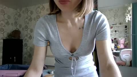 charming__chick online show from 05/23/26, 02:43