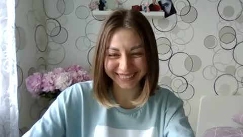 Snapshot of charming__chick chatting on 06/22/26, 02:47 charming__chick online show from 06/22/26, 02:47