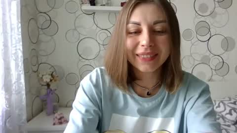 Snapshot of charming__chick chatting on 07/19/26, 10:08 charming__chick online show from 07/19/26, 10:08