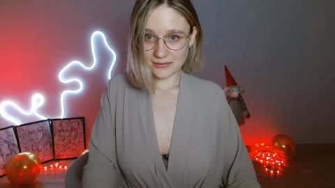 Snapshot of charming_beauty chatting on 01/03/25, 03:38 Michelle online show from 01/03/25, 03:38