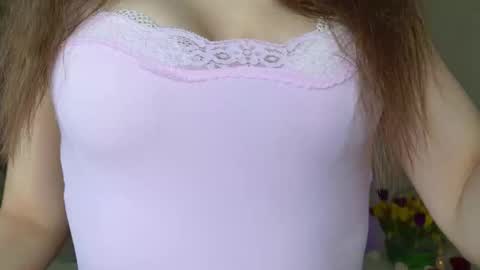 Snapshot of charming_bliss chatting on 03/15/26, 05:19 Kaylee online show from 03/15/26, 05:19