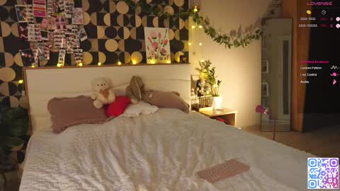 my fansly Charming daisy              My Wishlist  for new toys     online show from 02/03/26, 02:11